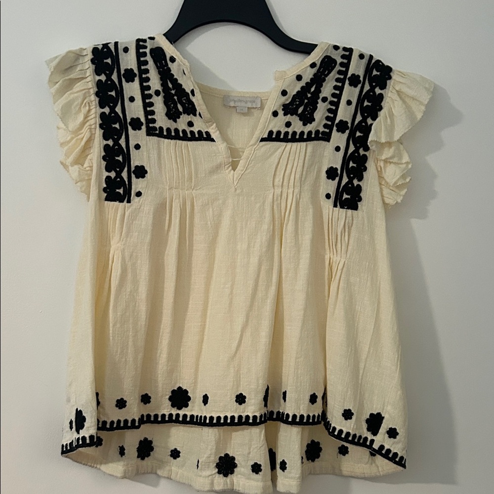 Jennifer & Grace Embroidered Cream and Black Women's Top size Medium